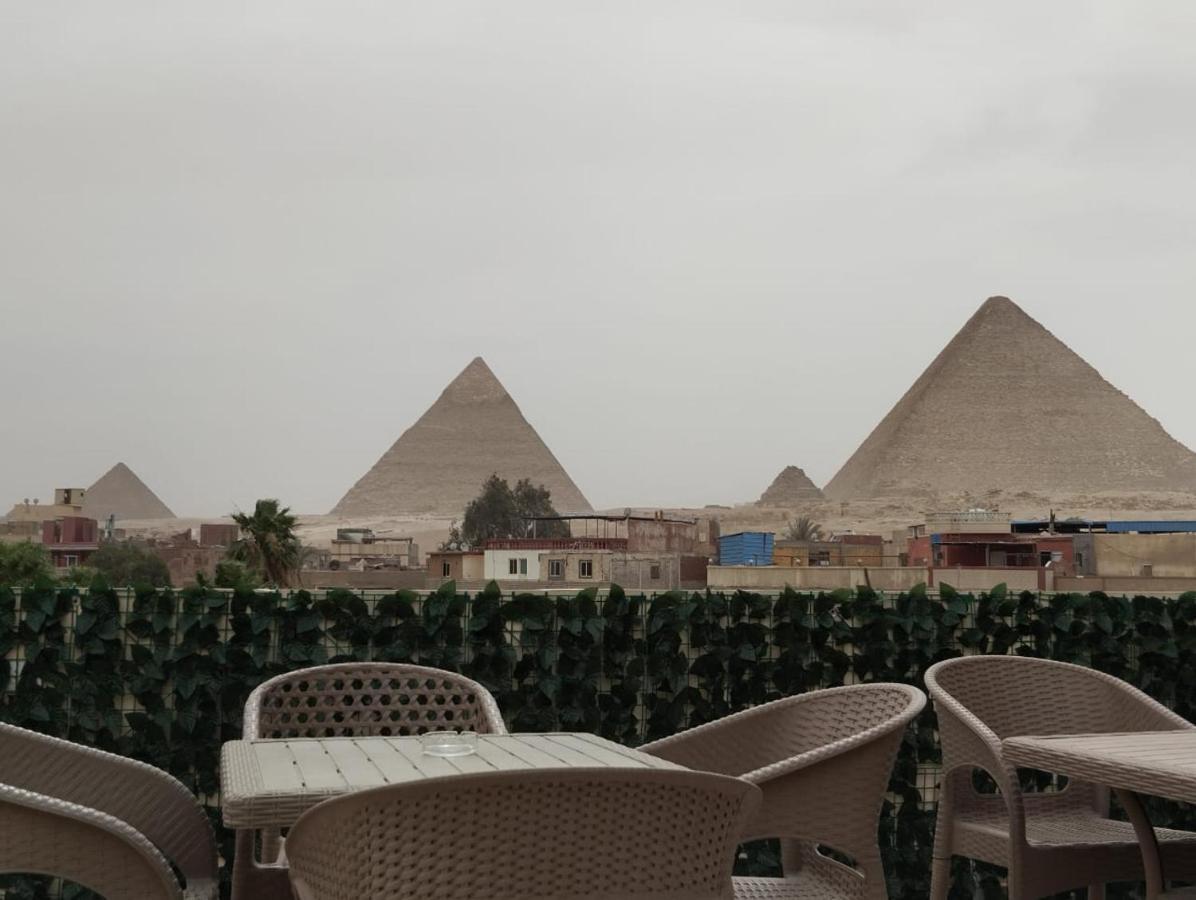 Three Golden Pyramids Bed and Breakfast Caïro Buitenkant foto